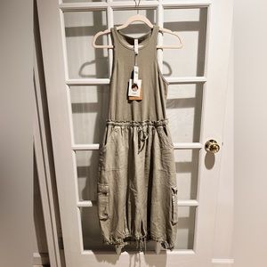 Anthropologie Green Midi Dress with Elegant Design